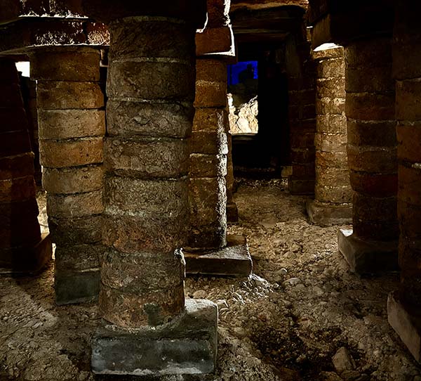 Interior de la termas romanas de Campo Valdés en Gijón