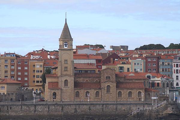 Iglesia de San Pedro en Gijón