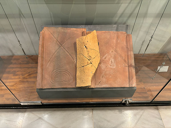Muestra de materiales de construcción en las termas romanas de Gijón