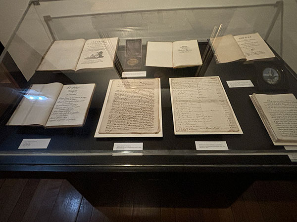 Manuscritos expuestos en el museo casa natal de Jovellanos en Gijón