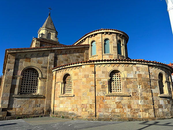 Iglesia de San Pedro en Gijón