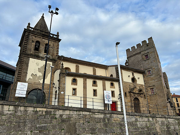 Colegiata de San Juan Bautista en Gijón