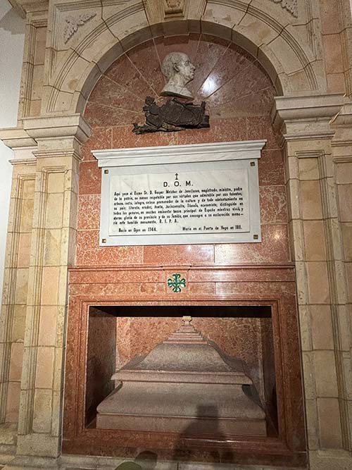 Capilla de nuestra señora de los Remedios en Cimadevilla en Gijón