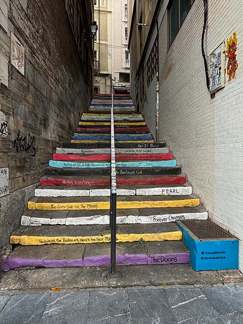 Escaleras del rock en Gijón