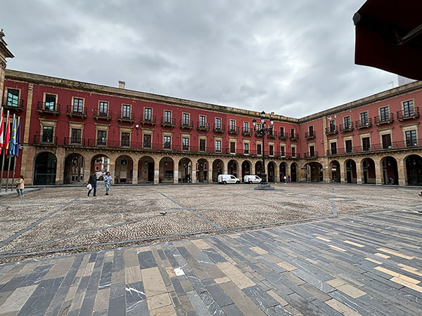 Plaza mayor de Gijón o plaza del Ayuntamiento