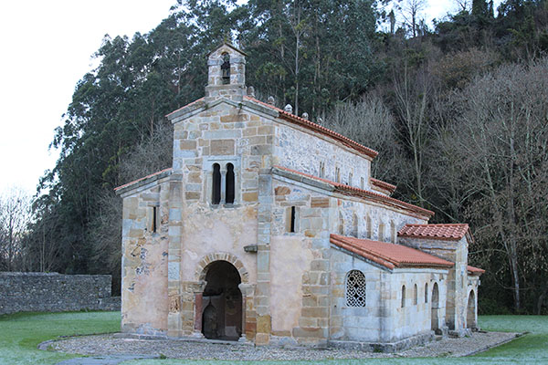 Iglesia de San Salvador de Valdediós en Asturias