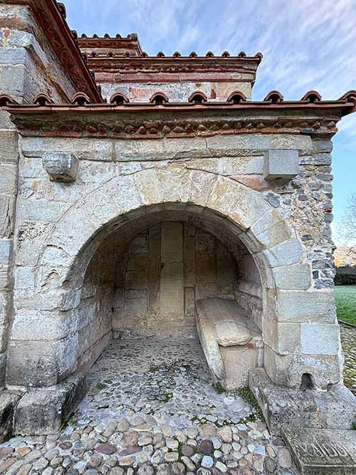 Iglesia de San Salvador de Valdediós en Asturias