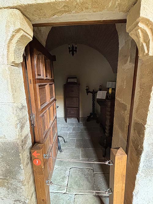 Dependencias conventuales en el monasterio de Valdediós en Asturias