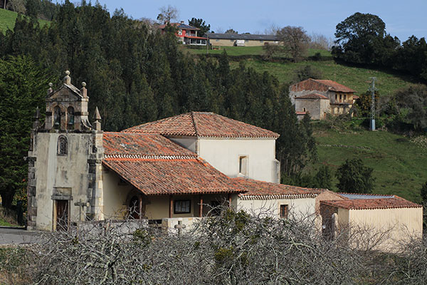 Iglesia de San Andrés de Bedriñana en Villaviciosa de Asturias