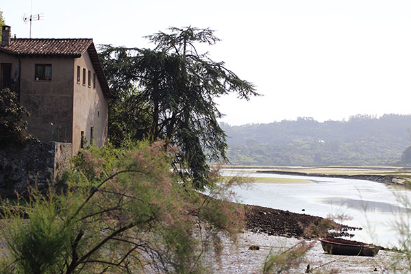 Vista de la ría de Villaviciosa en San Martín del Mar