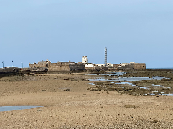 Fortaleza en la zona antigua de Cádiz