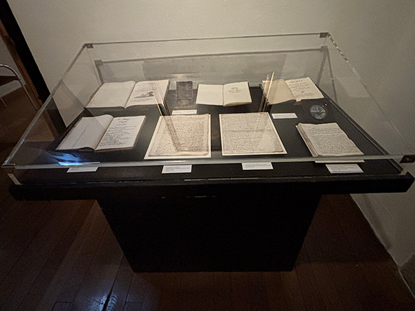 Libros, cuadernos e informes manuscritos por Jovellanos en el Museo Casa Natal de Jovellanos en Gijón