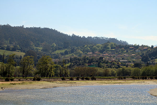 Corrientes del flujo de marea en la ría de Villaviciosa en Asturias