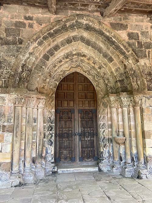 Iglesia de San Juan de Amandi en Villaviciosa en Asturias