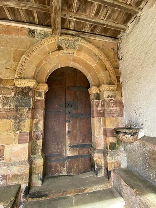 Iglesia de San Juan de Amandi en Villaviciosa en Asturias
