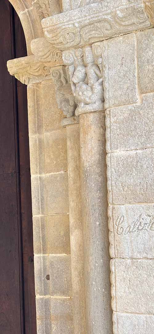 Iglesia de Santa Eulalia de la Lloraza en Villaviciosa en Asturias