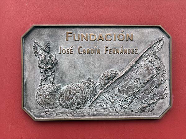Edificio de la fundación José Cardín Fernández en Villaviciosa en Asturias