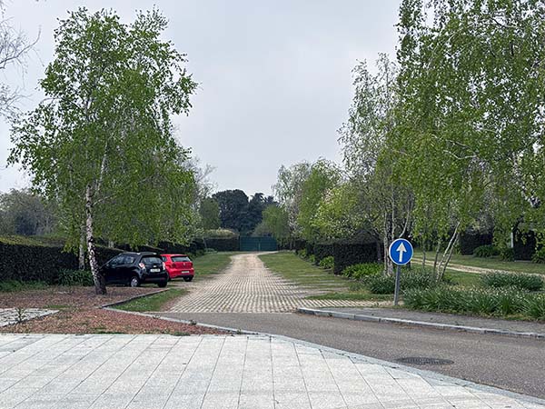 Aparcamiento del jardín botánico de Gijón