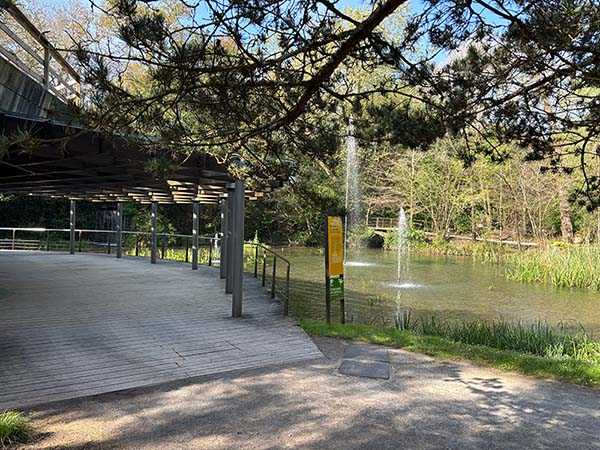 Pabellón Carlos Linneo en el jardín botánico de Gijón