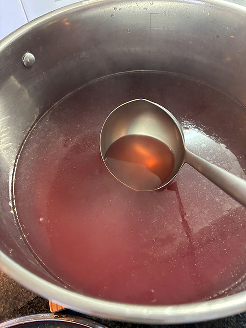 Caldo resultante de la cocción del pulpo