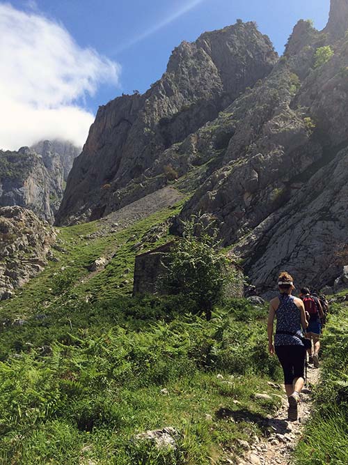 Subiendo de Poncebos a Bulnes en Asturias