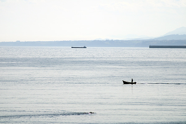 Saliendo del puerto de Luanco en Asturias