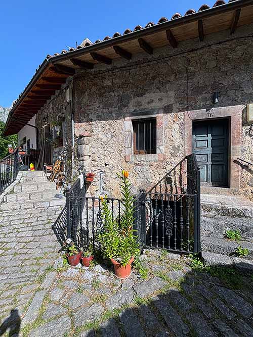 De paseo por Bulnes en Asturias