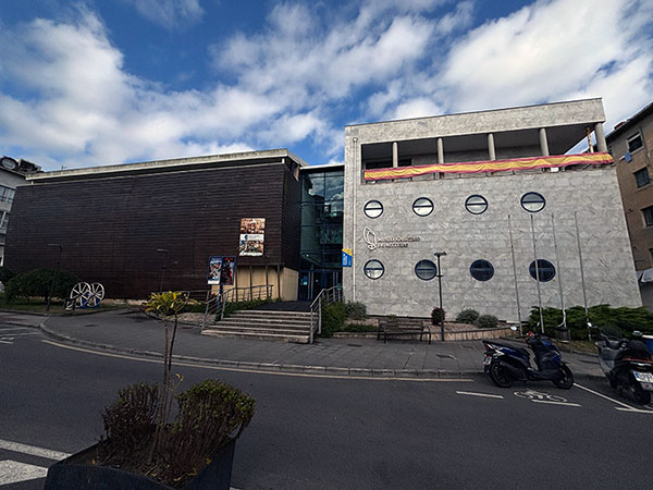 Museo Marítimo de Asturias en la villa de Luanco