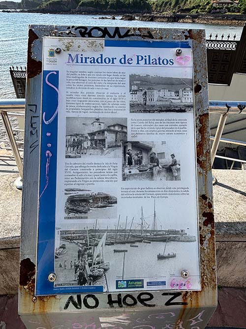 Mirador de Pilatos en Luanco en Asturias