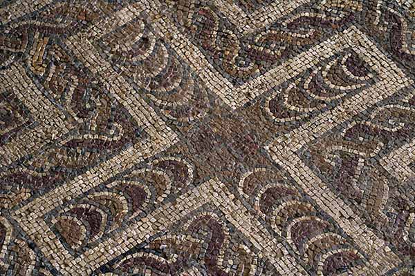 Mosaicos en en la villa romana de Veranes en Gijón