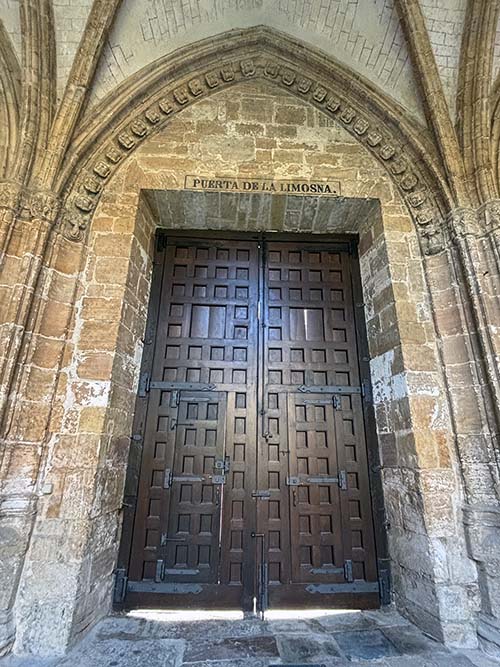 Claustro de la catedral de Oviedo