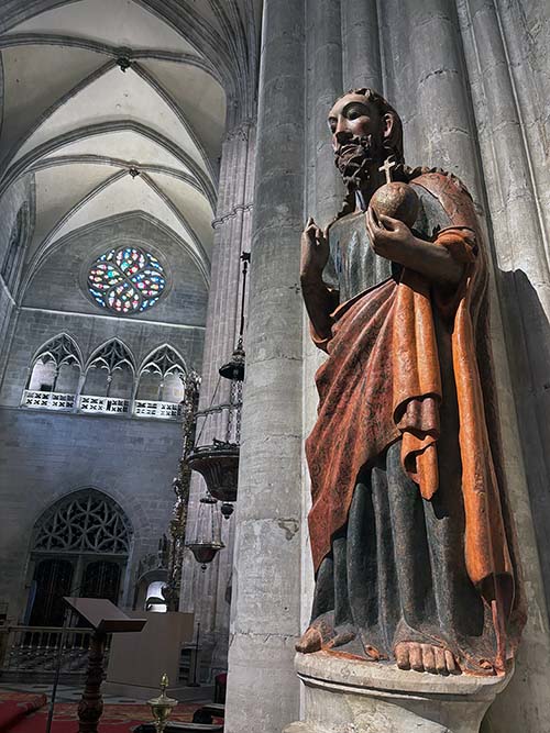 Imagen de San Salvador en la catedral de Oviedo