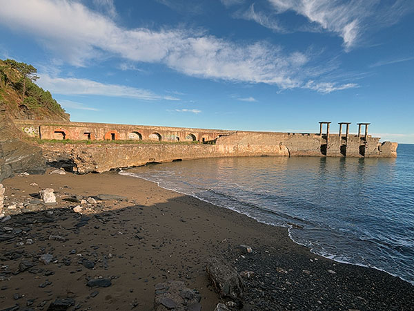 Muelle de LLumeres en Gozón en Asturias