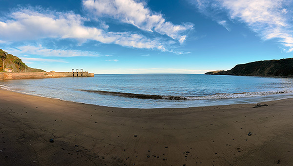 Ensenada de Llumeres en Gozón en Asturias