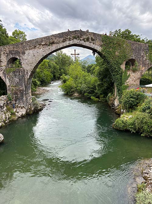 Puente "romano" de Cangas de Onís en Asturias