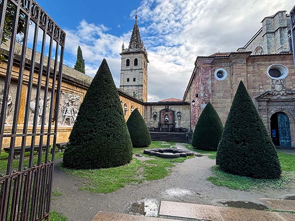 Jardines de la Catedral de Oviedo
