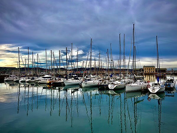 Puerto deportivo de Gijón