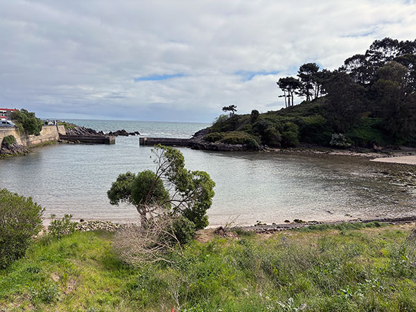La ensenada de la ría de Perán con pleamar