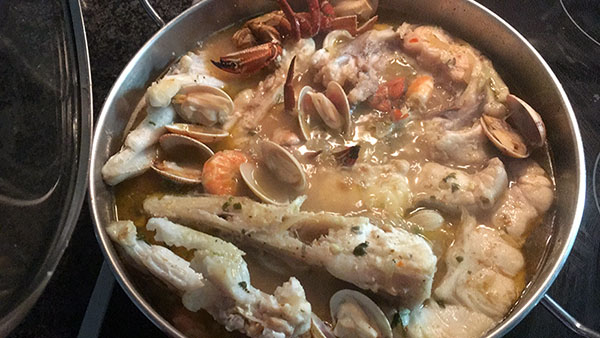 Zarzuela de pescados con almejas y andaricas