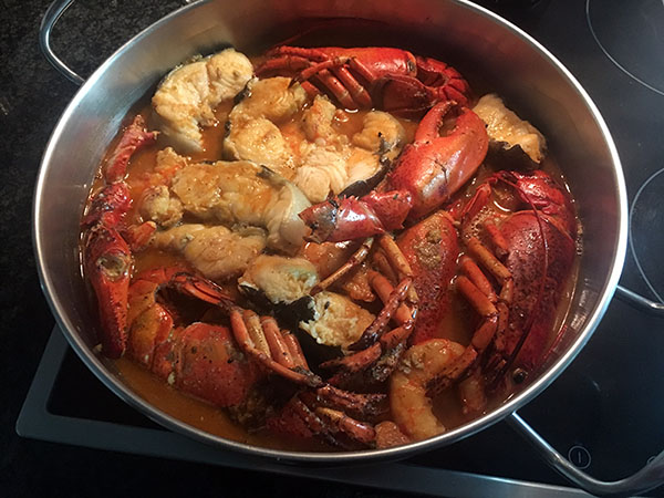 Caldereta de pescado y marisco