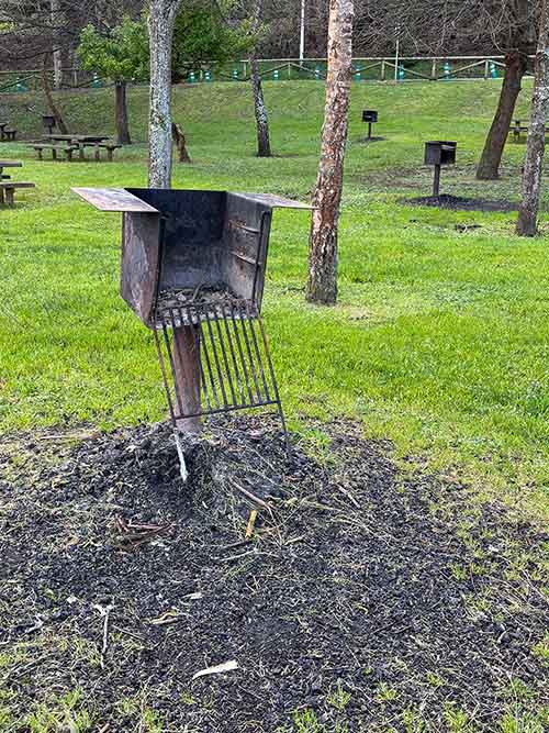 Área recreativa en el embalse de Trasona en Asturias