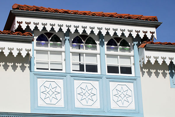 Detalle de casa indiana en Somao en Asturias
