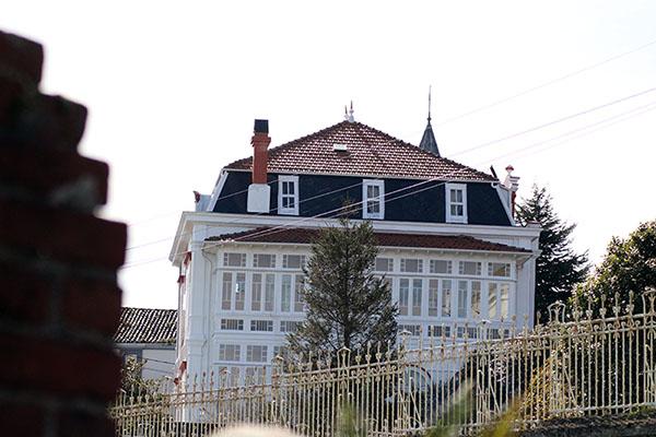 El Marciel o Casa Solís en Somao en Asturias