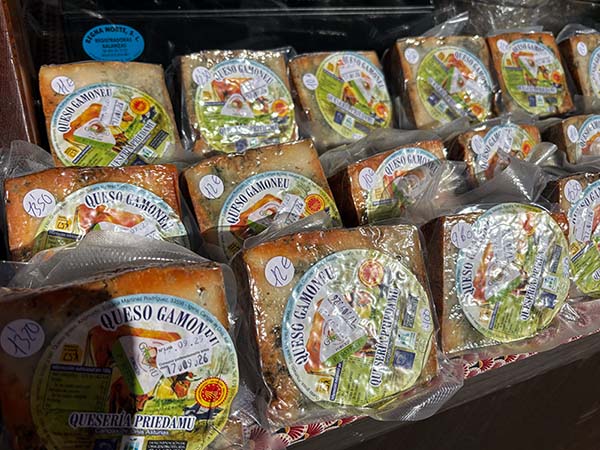 Queso Gamonéu asturiano