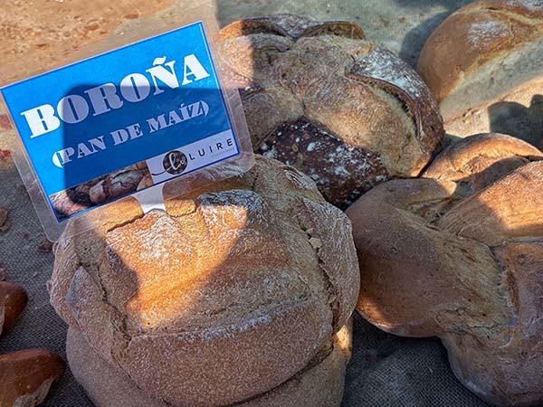 Pan de maíz asturiano o boroña