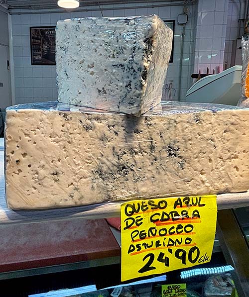 Queso azul asturiano de leche de cabra