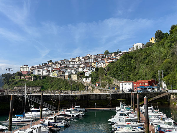 Puerto viejo de Lastres en Asturias