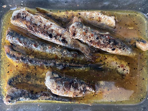 Bocartes y parrochas aliñadas en vinagre