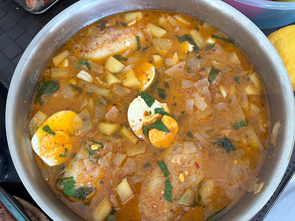 Guiso de merluza a la sidra