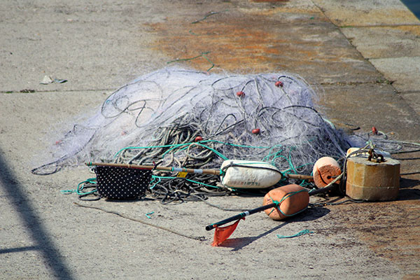 Artes de pesca en el puerto de Candás en Asturias